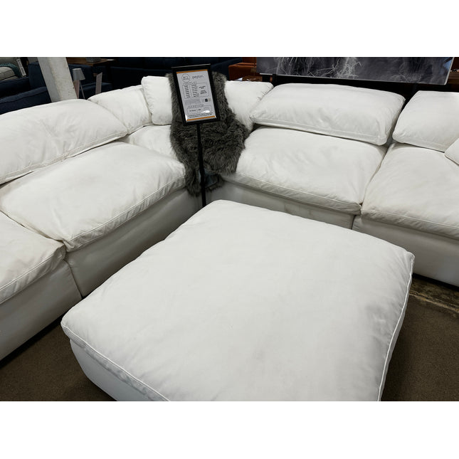 Peyton 5 Piece + Ottoman White / Open Box